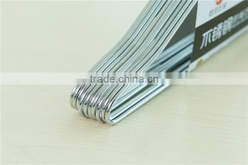 High quality Hot sales metal wonder clothes hanger with activity hook