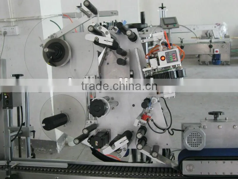 Horizontal paper tube labeling machine