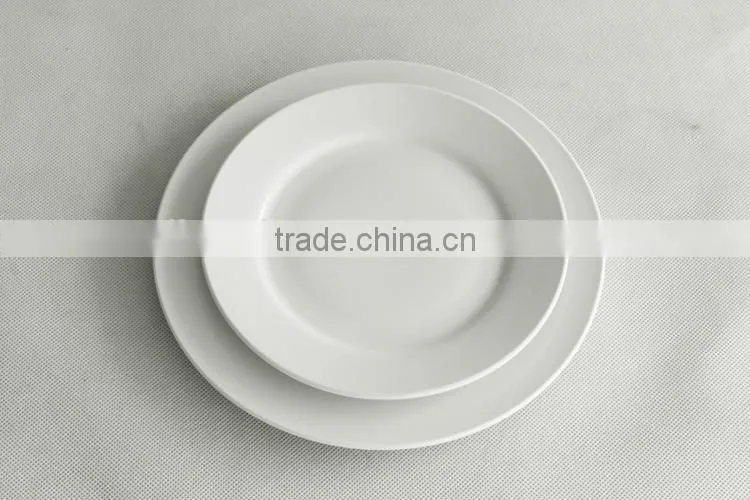 Wholesale cheap ceramic dinner set, customized porcelain dinnerware set for restaurant