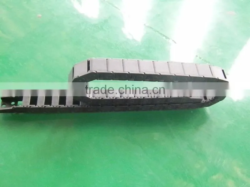 Semiclosed Type and PA66 Material Cable Carrier