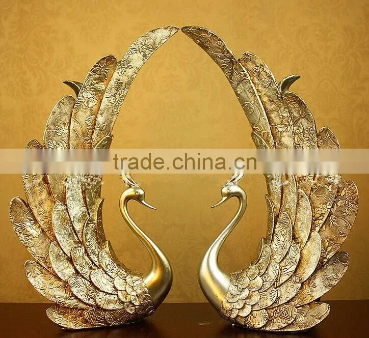 High Quality small resin peacock chair