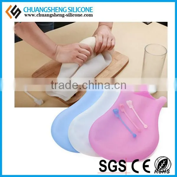 Kitchen cooking flour mixing bag, soft silicone cooking bag