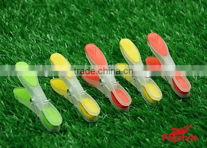 Multicolor Useful Plastic Clothes Pegs