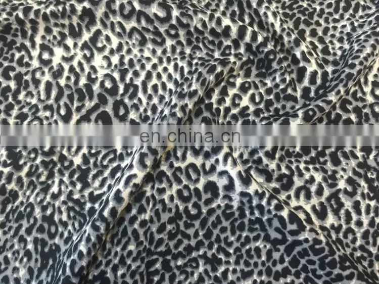 2017 new plain weave viscose rayon fabrics stocklot
