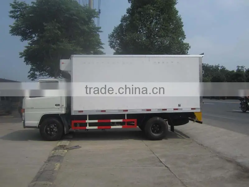 3-5ton JMC chiller van