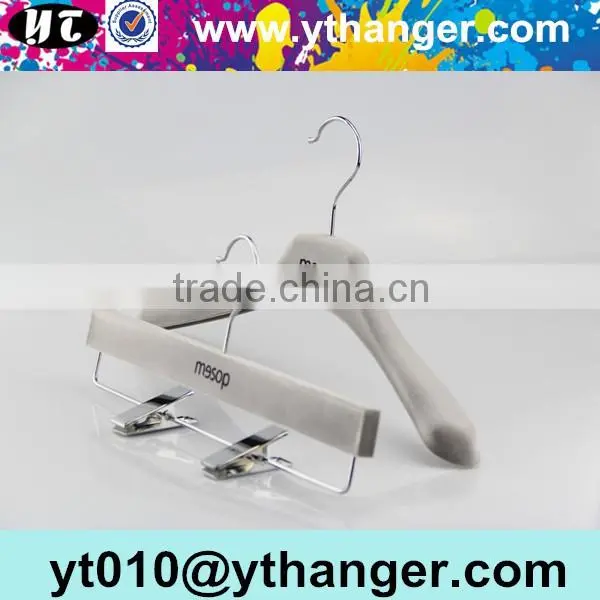 YY0507 custom logo clips apparel velvet hangers garments velvet clothes hanger
