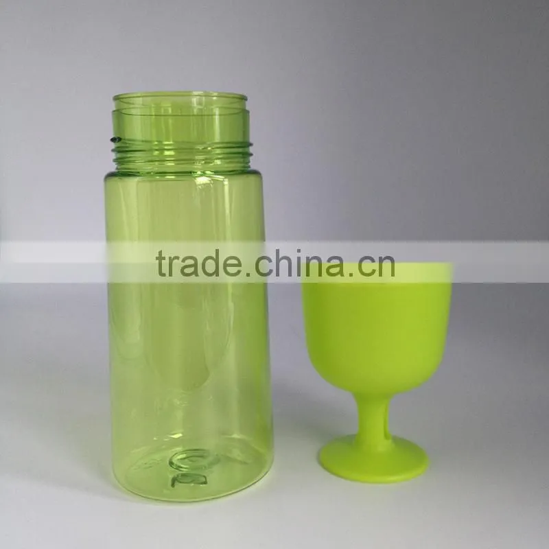 food grade water bottle cup drinking bottle with shot glass cup manufacturer