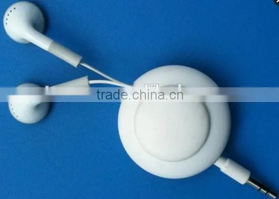 Retractable in ear earphones with mic customized logo competitive price under 1