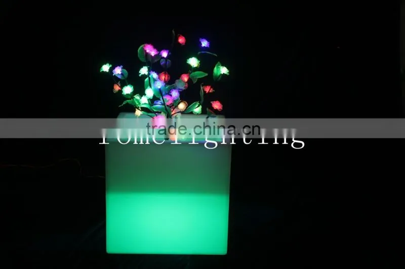 Rotomolding technology environmental protection plastic waterproof light Led Flower Planter For Hall Decorative