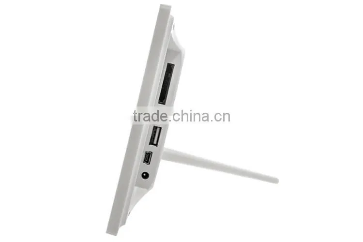 7 Digital photo frame with TFT screen material