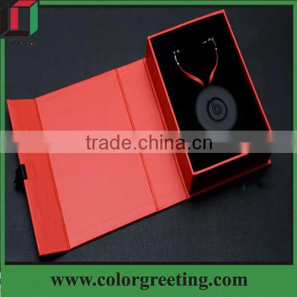 Alibaba China supplier custom magnetic closure headphone packaging box with own logo