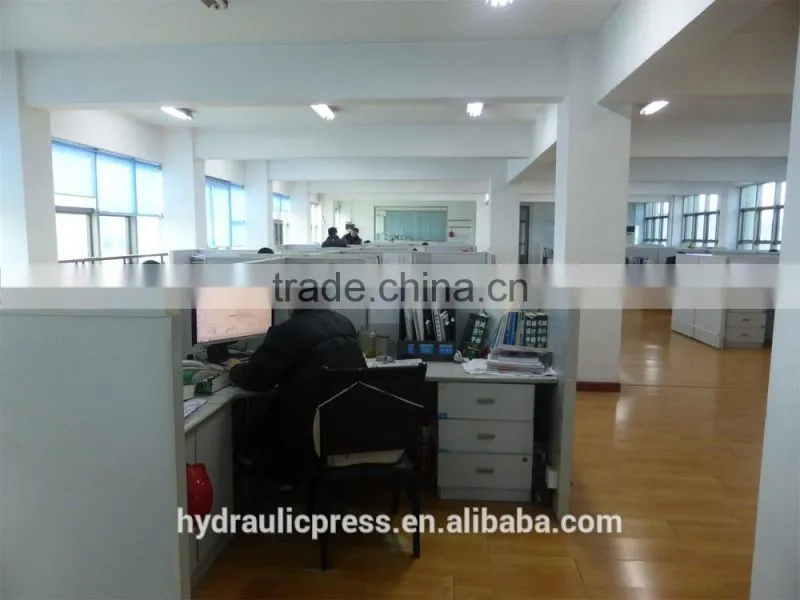 Metal Sheet Bending Machine Made in China