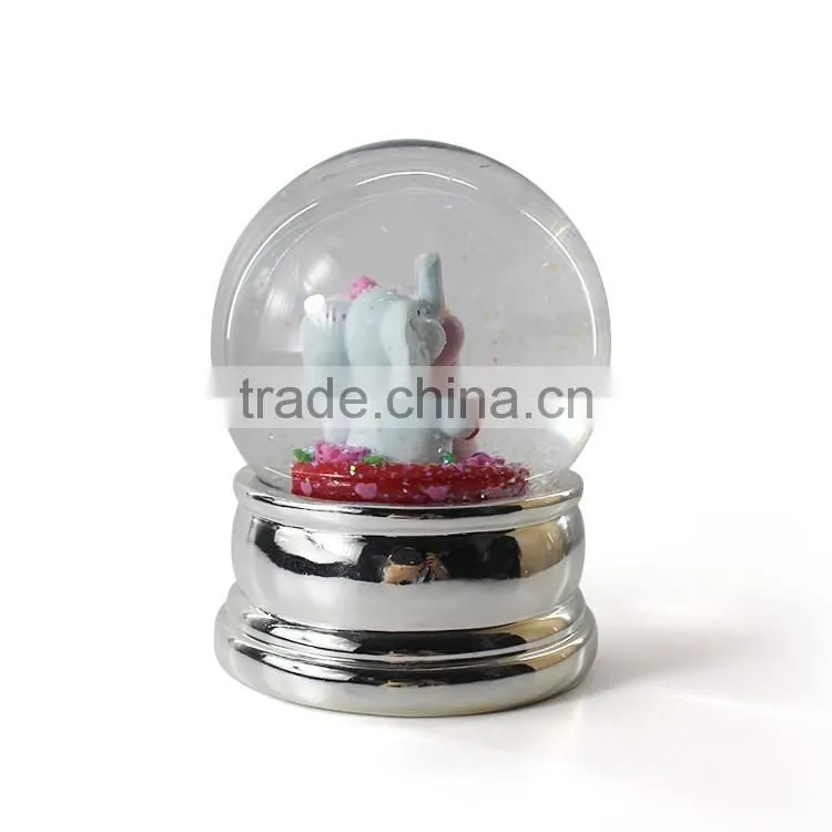 Cutomized wedding favors snow globe