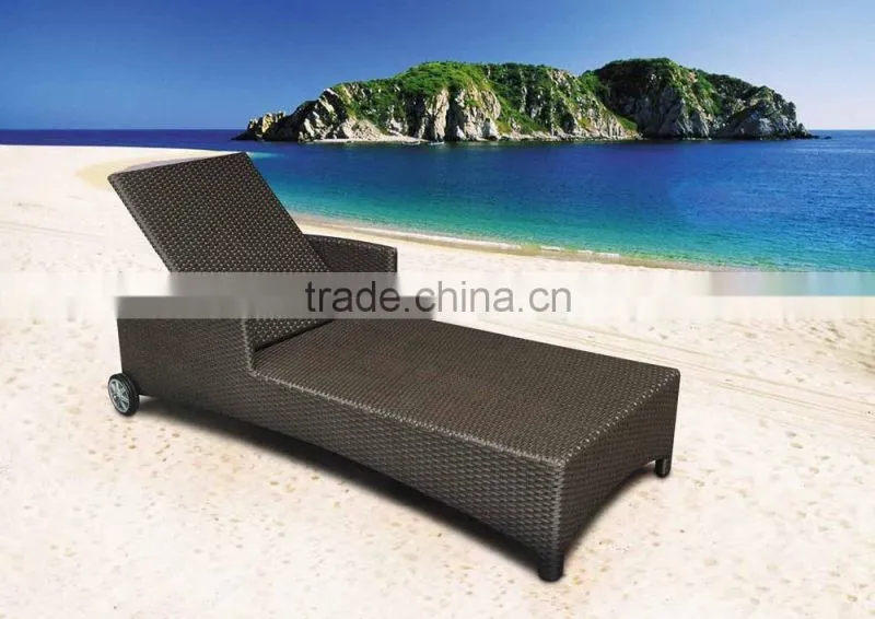 Outdoor Waterproof Wicker Trundle Daybed Sunbed