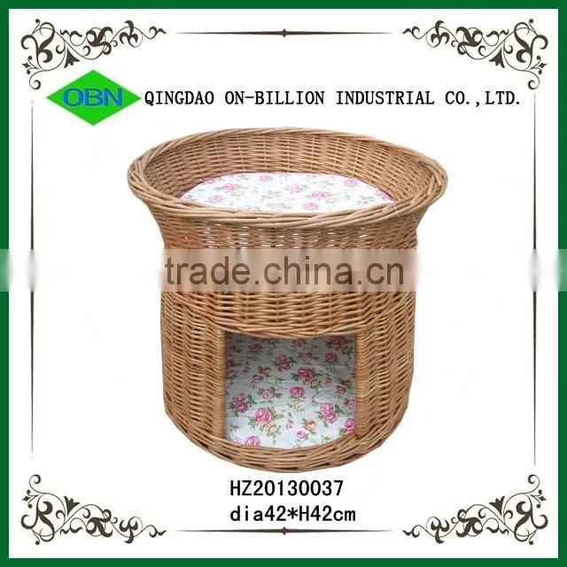 Woven wicker rattan pet house with mat