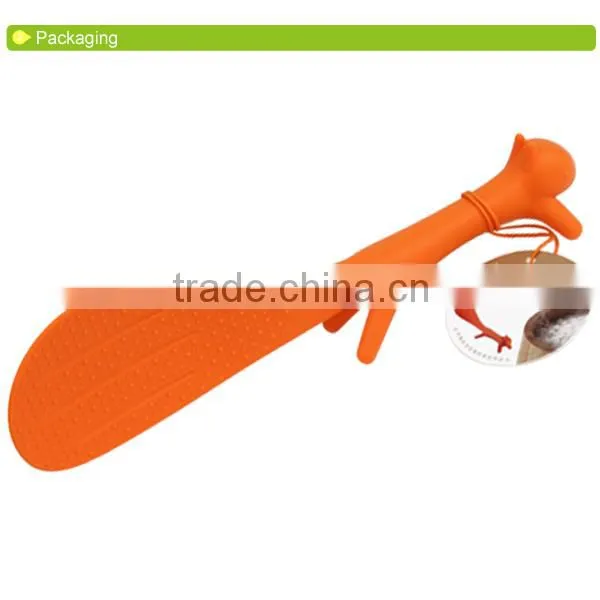 D585 Squirrel Shaped Plastic PP Squirrel Rice Spoon Kitchen Meal Ladle