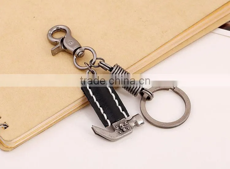 2015 Hot Sale Leather Keychain with Pendant Hammer and Big Ring