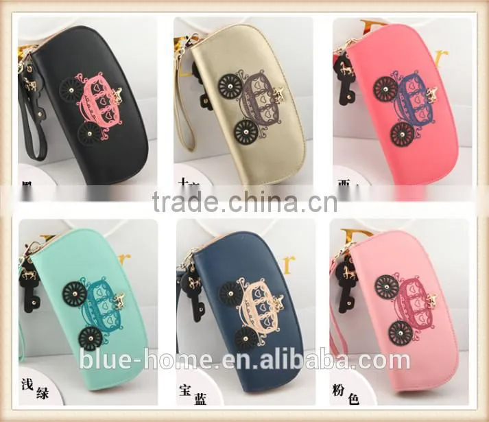 2015 low MOQ purse Cheap Oval carriage shape design clutch wallet with tote band