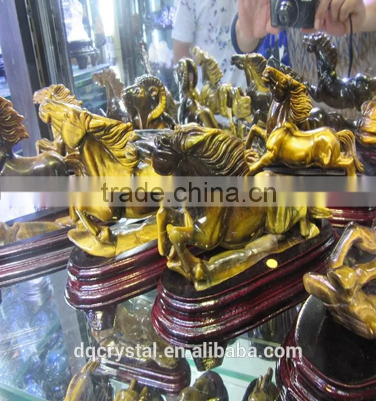 Decorative hand carved crystal quartz animals carving