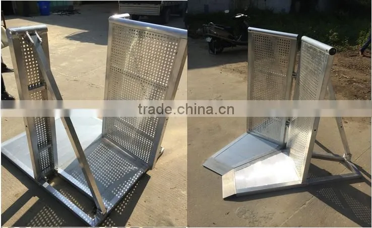 Factory price outdoor cafe stage barrier /concert barrier