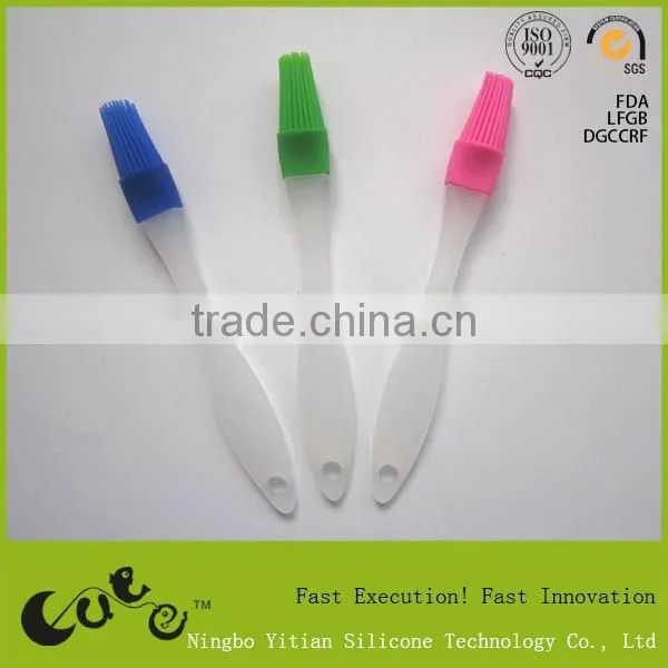 2015 Hot sellingsilicone BBQ tools FDA LFGB DGCCRF test passed food grade silicone brush