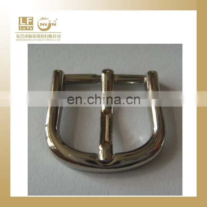 center bar buckle