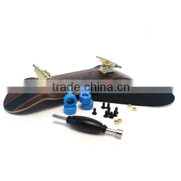 Supply cheap complete set multi color canada maple wood fingerboard wholesale fingerboard wheels