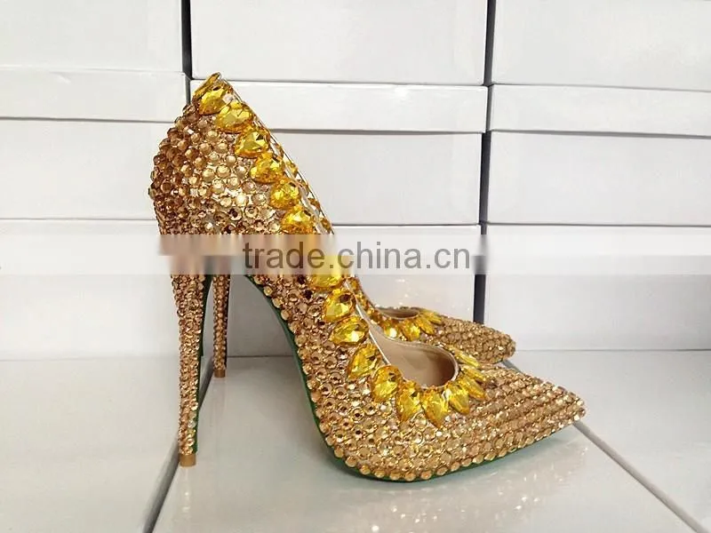 Catwalk New Arrival Luxurious Heart Shape Diamond Dress High Heel Shoes, High End Customized Strass Bridal Wedding Shoes