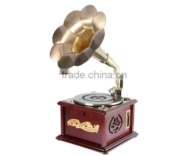 antique gramophone/retro gramophone/wooden gramophone