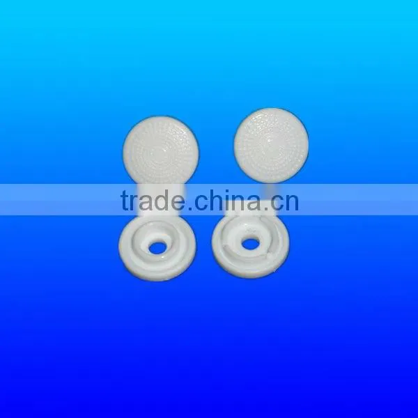 Plastic snap fastener