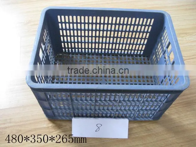 Plastic crate injection mould
