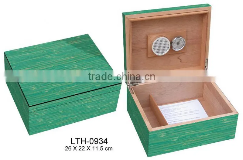 wooden cigar box humidifier
