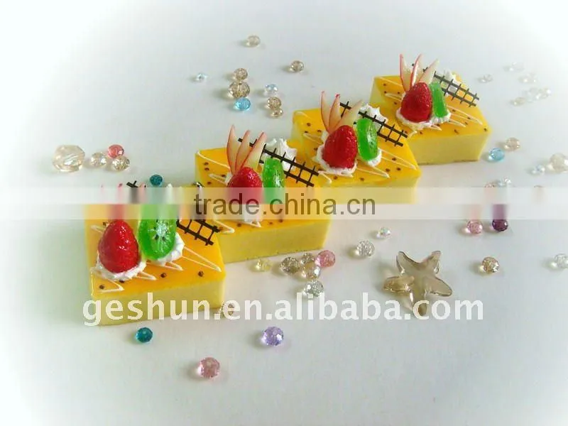 Fake dessert cake gift soft pvc keychain