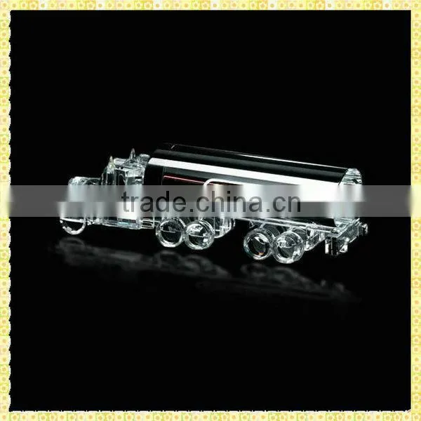 Handmade Engraved Crystal Oil Tanker Model For Business Annual Souvenirs