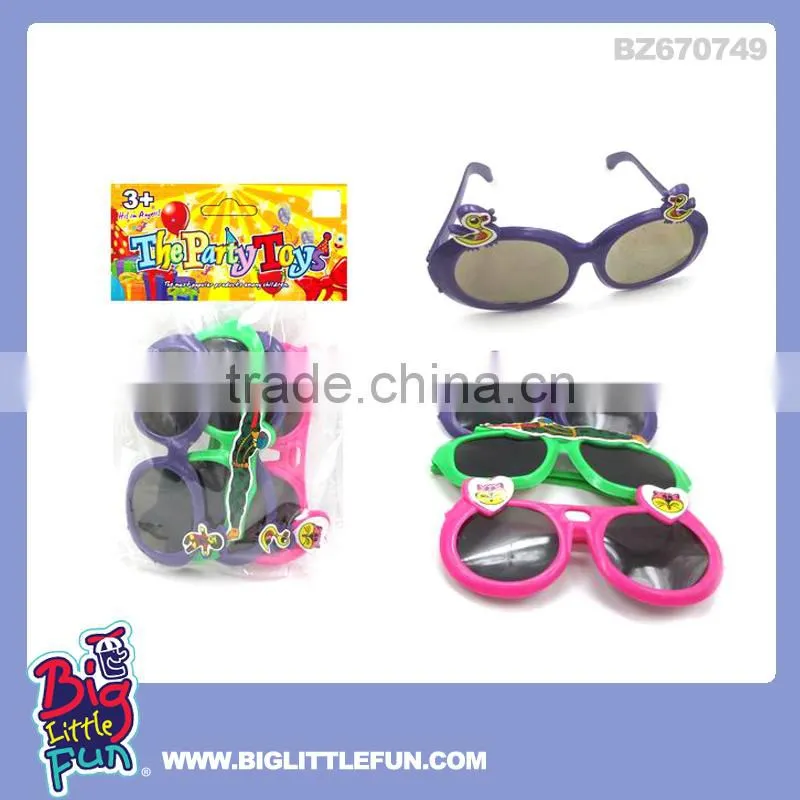 Kid's toy glasses