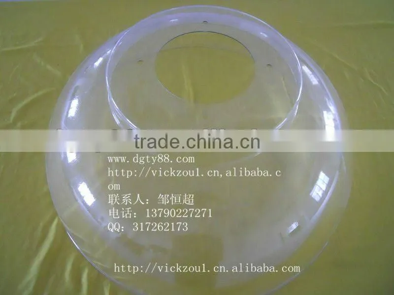 small clear plastic display boxes