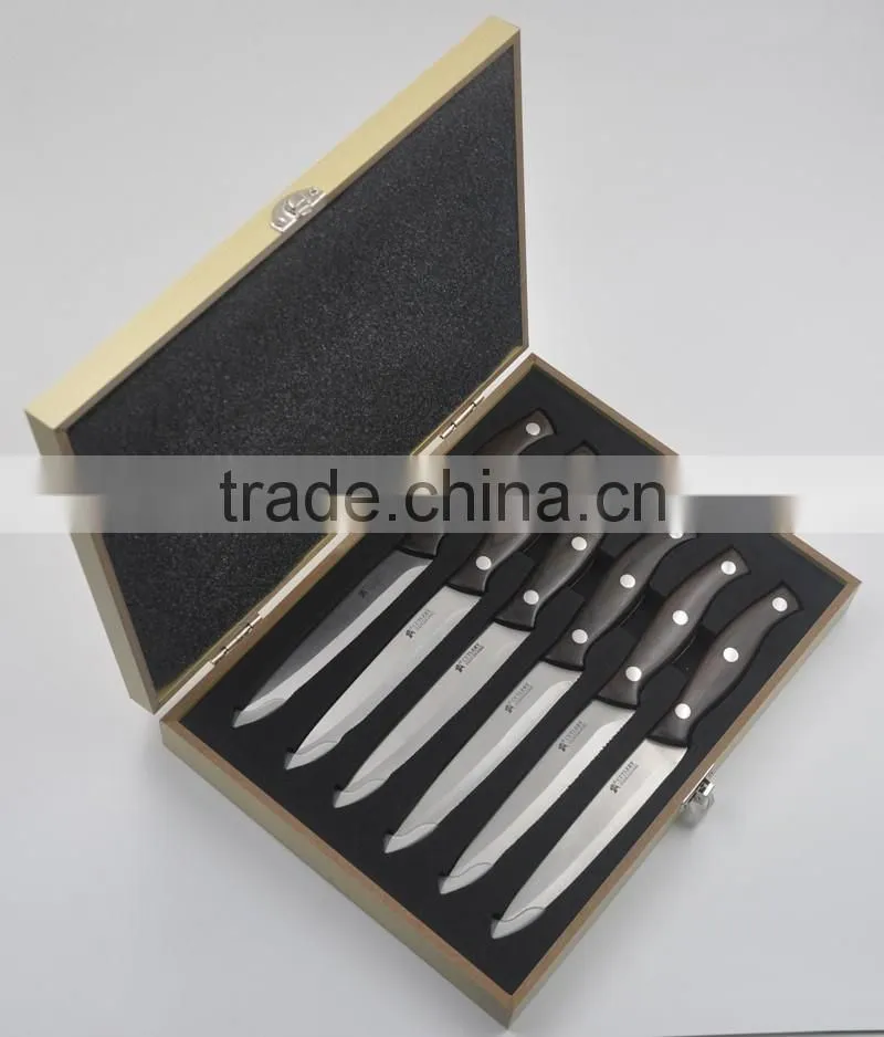 POM handle steak knife