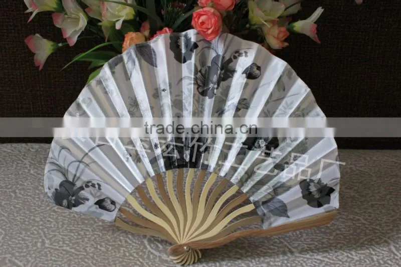Handcrafts bamboo hand folding fan