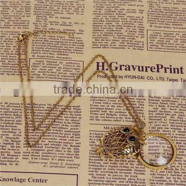 Tone Antique Gold Round Halloween Owl 5X Magnifying Glass Necklace
