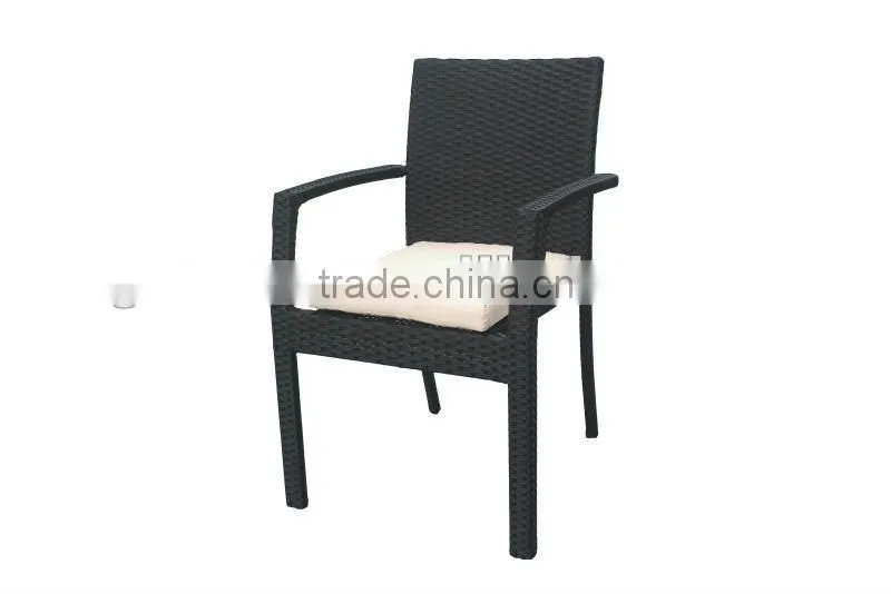 Granco KAL057 outdoor wicker dining table set