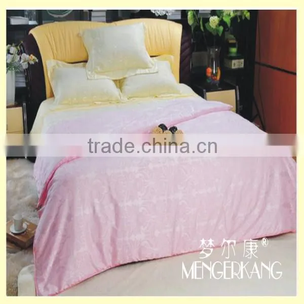 Silk quilt in high quality made in China