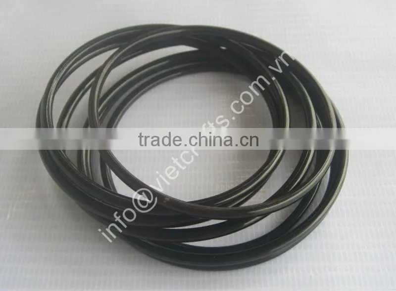 Buffalo horn bangle, plain black color. Set of 7pcs