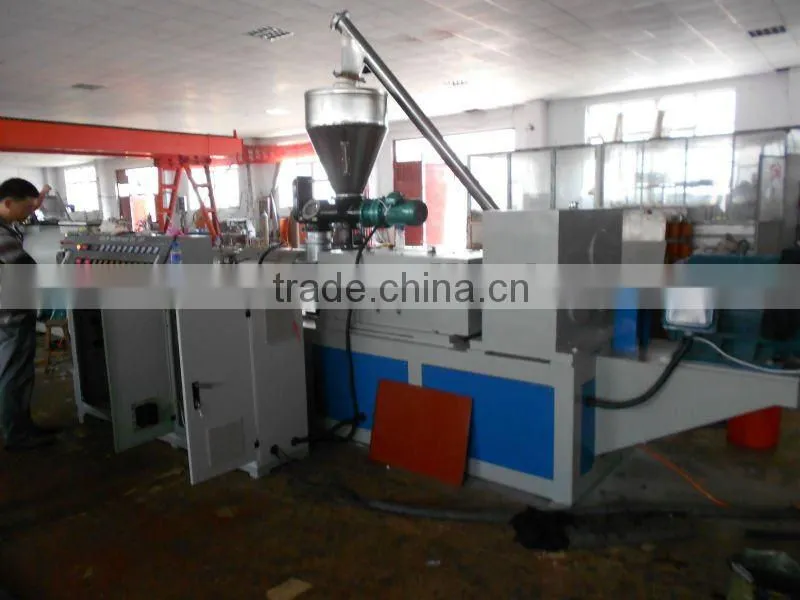 cheap price 16-630mm PVC plastic pipe plastic extrusion machine