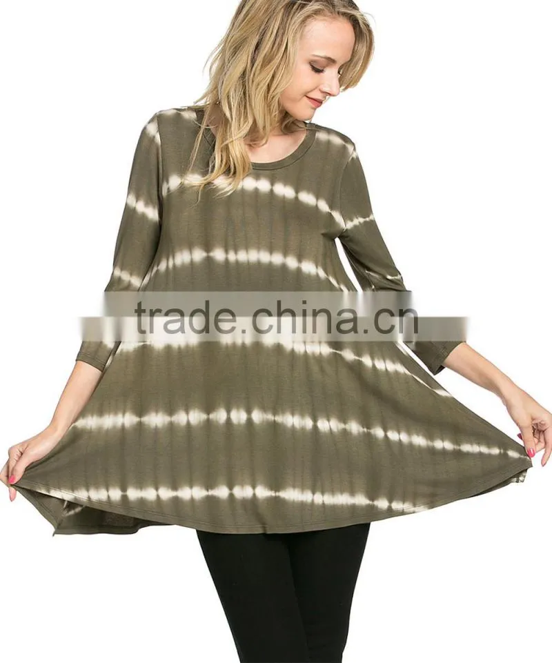 Olive Sound Wave Tie-Dye Three-Quarter Sleeve Top