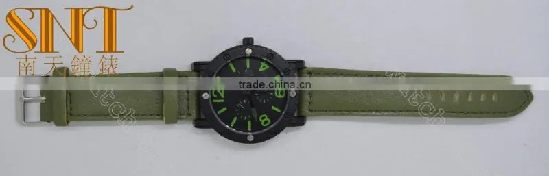 Vogue Spray Black Dial With Green Number Quartz Watch With For Man