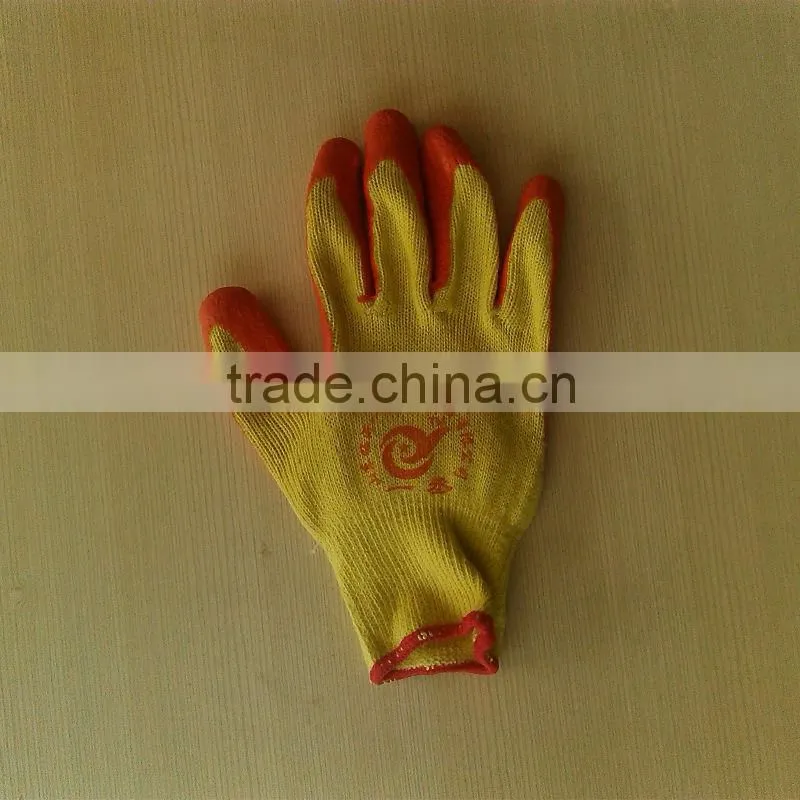 Rubber coated cut resistant gloves