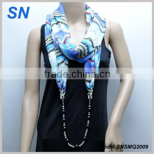 Beads chain pendant scarf color texture design scarf