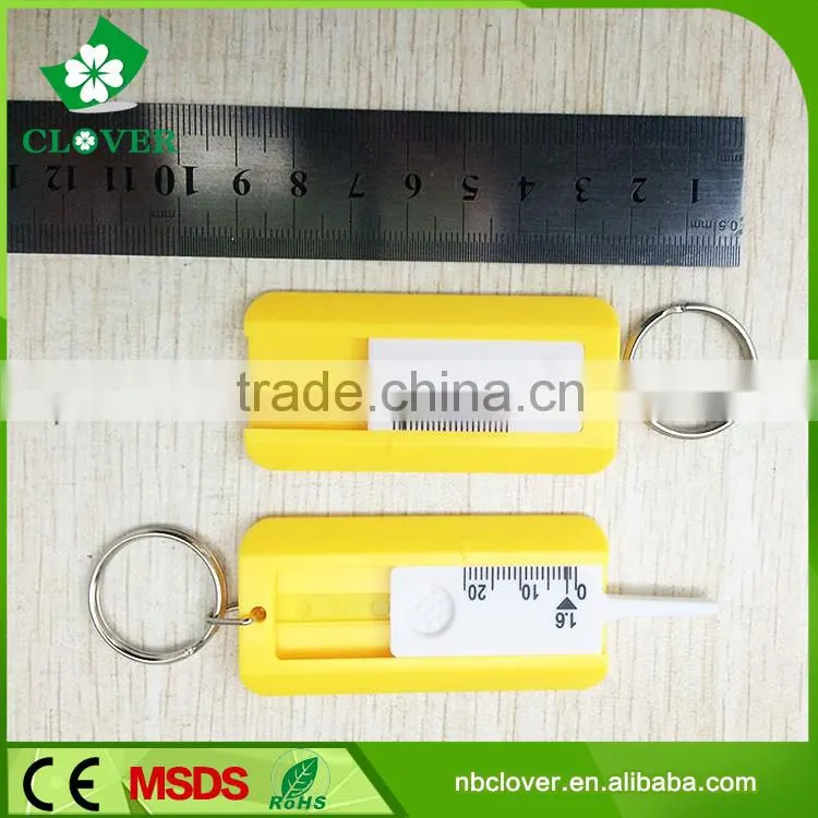 Plastic tread depth 0-20mm tire tread depth gauges with keyring for car using