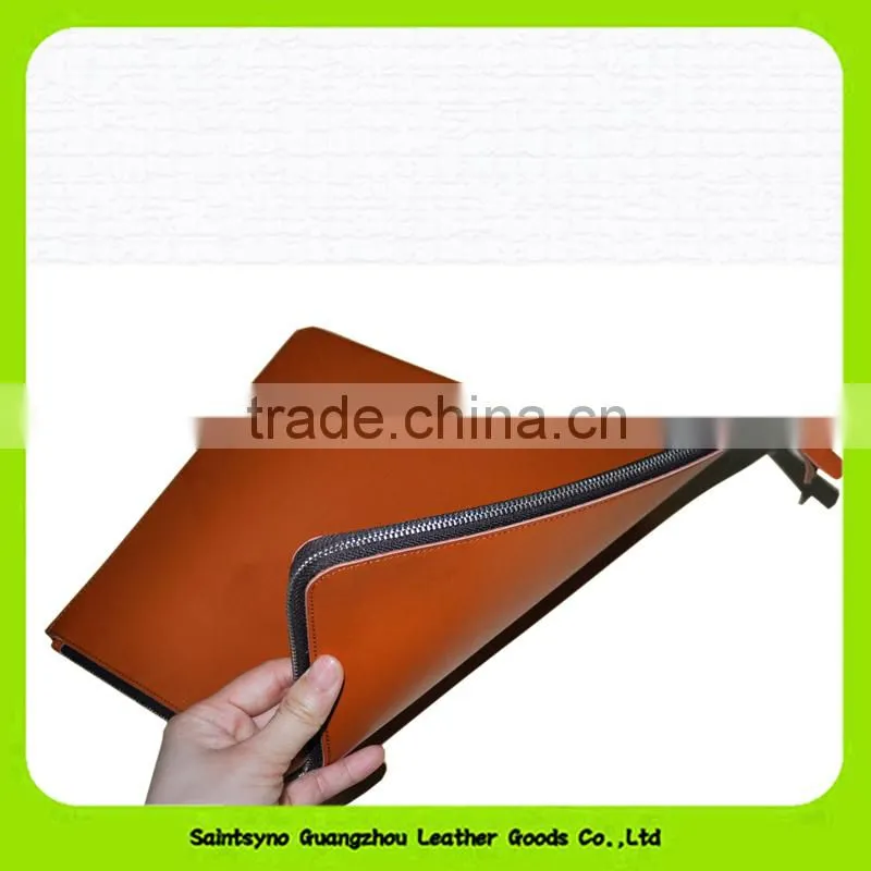 15034 Genuine leather tablet bag with zipper closure