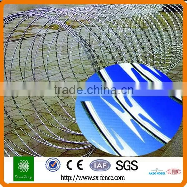 high quality Razor barbed wire / razor wire for security
